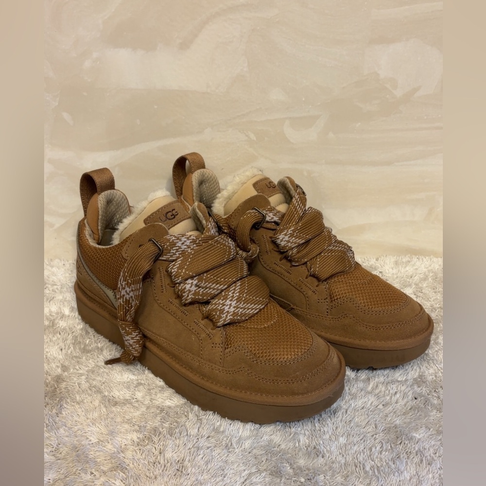 UGG Women’s Chesnut Lowmel Sneakers